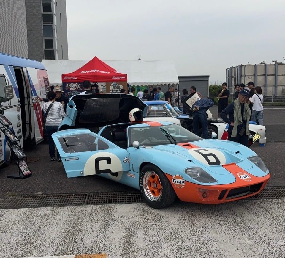 ザ・モーターレーシング・アート・オブ・ニコラス・ワッツ【1500部限定】 再販決定】『1/10 RC ホーネット by JUN WATANABE』の再販が決定